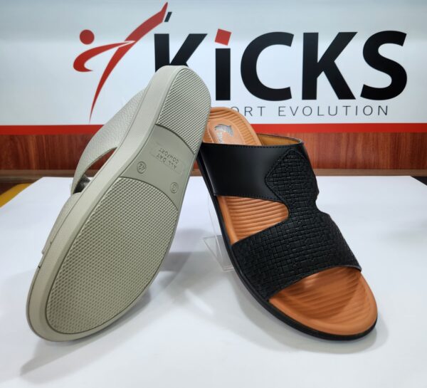 Arabic Sandal Mydan Medicated MYD 132 Made In UAE نعال عربي ميدان طبيع MYD 132 صنع في الإمارات العربية المتحدة - Image 3
