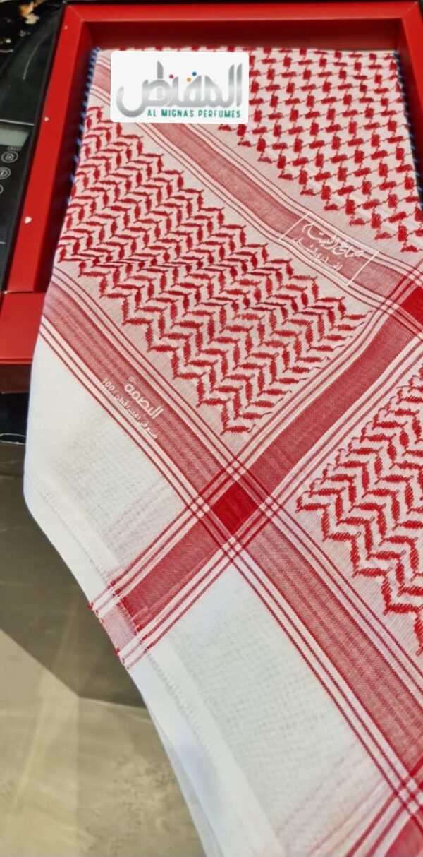 Bassam Shemagh Red Model 26 100% Cotton Made In England شماغ بسام أحمر موديل 26 قطن 100% صنع في إنجليزي - Image 3