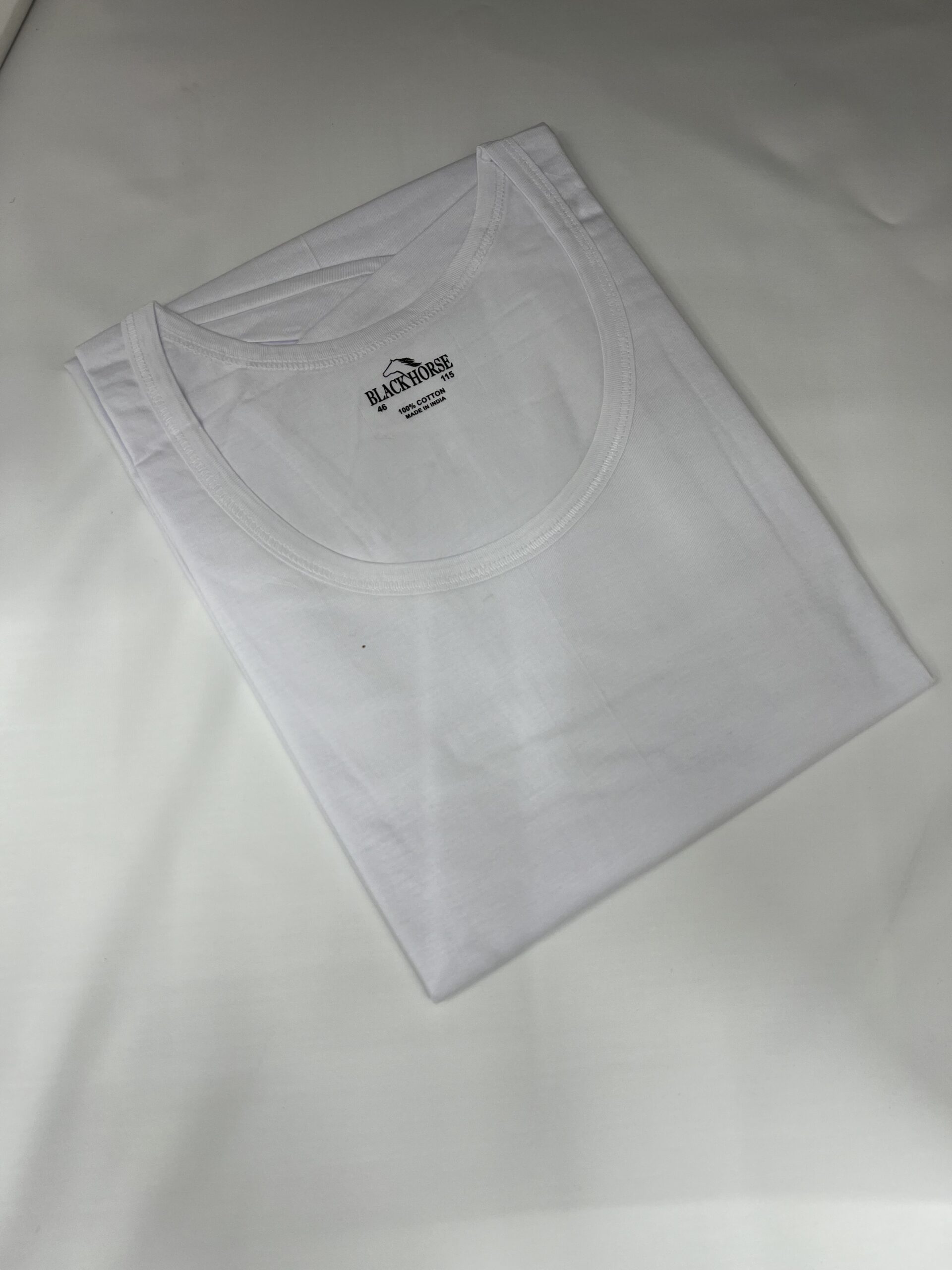 Safari Super Soft Touch Vest T Shirt Innerwear 100% Cotton Pack of Six صندوق من ٦ قطع سترة تي شيرت سفاري ملابس داخلية فائقة النعومة 100% قطن - Image 9